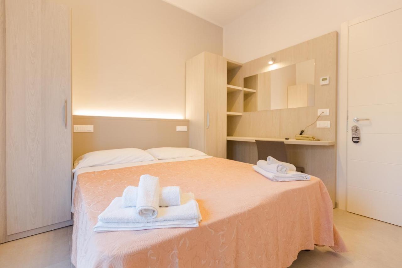 Hotel Altamarea Misano Adriatico Dış mekan fotoğraf