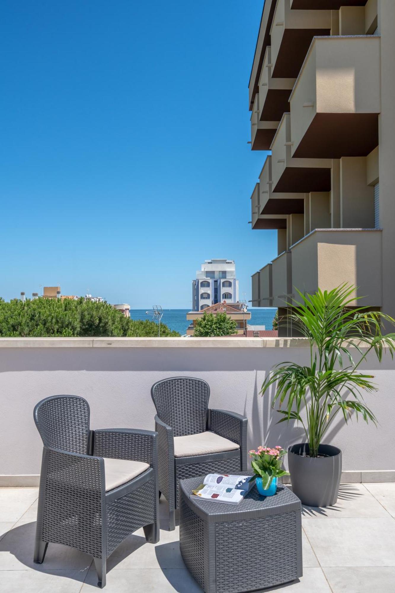 Hotel Altamarea Misano Adriatico Dış mekan fotoğraf
