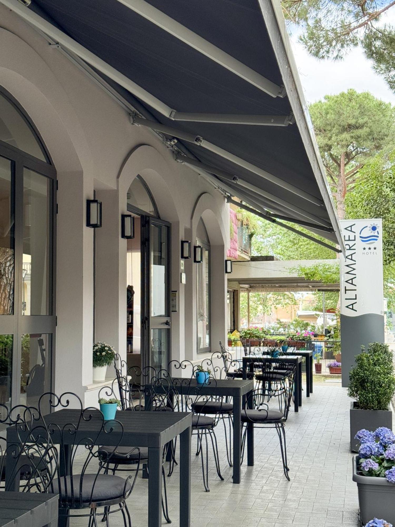 Hotel Altamarea Misano Adriatico Dış mekan fotoğraf